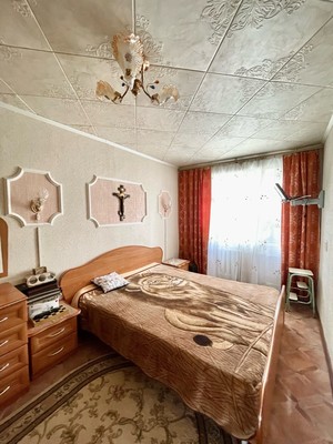 Продам трехкомнатную (3-комн.) квартиру, Одоевского ул, 27, Ишим г