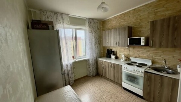 Продам двухкомнатную (2-комн.) квартиру, Московский пр-кт, 102, Воронеж г