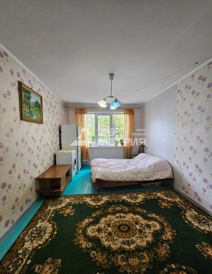 Продам трехкомнатную (3-комн.) квартиру, Тихоокеанская ул, 28, Южно-Сахалинск г