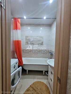 Продам двухкомнатную (2-комн.) квартиру, им Б.П.Полевого ул, 8, Южно-Сахалинск г