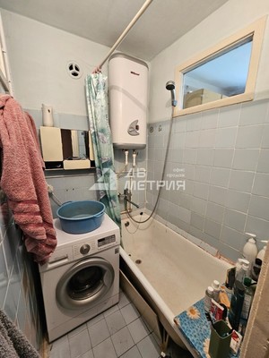 Продам трехкомнатную (3-комн.) квартиру, Вакканай ул, 6, Невельск г