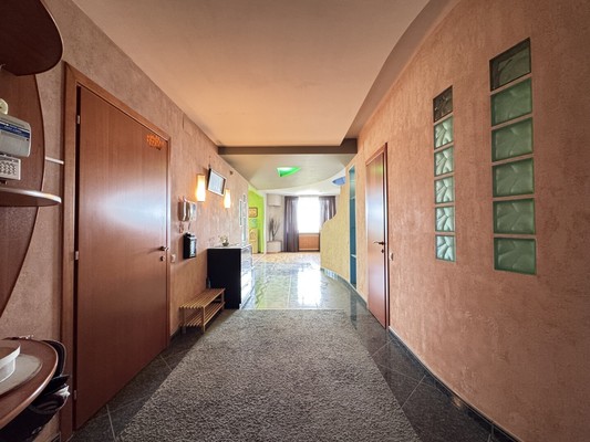 Продам трехкомнатную (3-комн.) квартиру, Лесной проезд, 16, Уфа г