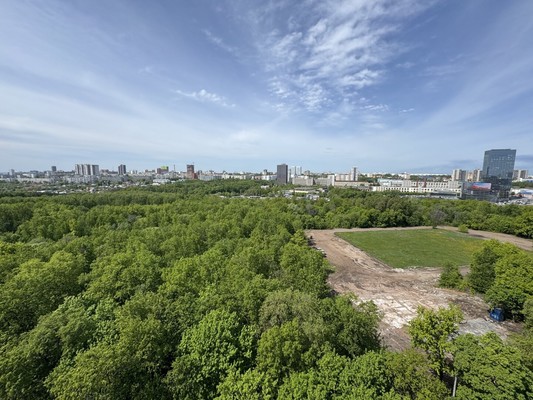 Продам трехкомнатную (3-комн.) квартиру, Лесной проезд, 16, Уфа г