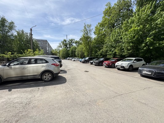 Продам трехкомнатную (3-комн.) квартиру, Лесной проезд, 16, Уфа г