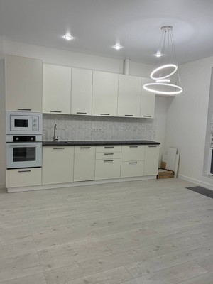 Продам трехкомнатную (3-комн.) квартиру, Новоостаповская ул, 20, Москва г