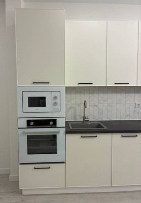 Продам трехкомнатную (3-комн.) квартиру, Новоостаповская ул, 20, Москва г