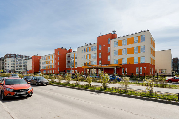 Продам однокомнатную (1-комн.) квартиру, Лётчика Лихолетова ул, 14к3, Санкт-Петербург г