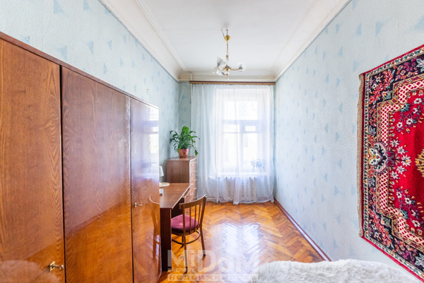 Продам многокомнатную квартиру, Большой П.С. пр-кт, 63, Санкт-Петербург г