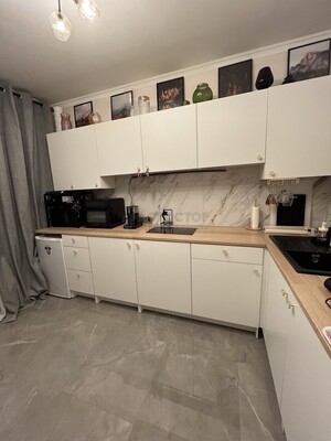 Продам трехкомнатную (3-комн.) квартиру, Гжатская ул, 5к7, Москва г
