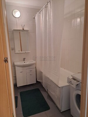 Продам двухкомнатную (2-комн.) квартиру, Нижегородская ул, 11А, Москва г