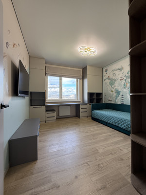Продам трехкомнатную (3-комн.) квартиру, Котанова ул, 7, Новороссийск г