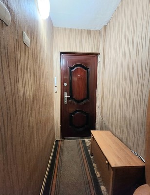Продам двухкомнатную (2-комн.) квартиру, Энергетиков пр-кт, 12, Новомичуринск г