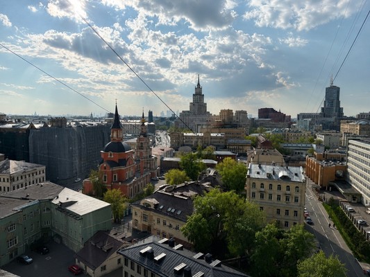 Продам двухкомнатную (2-комн.) квартиру, Новая Басманная ул, 17, Москва г