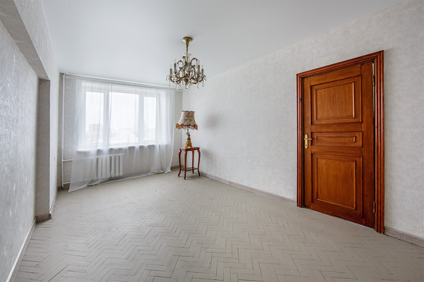 Продам двухкомнатную (2-комн.) квартиру, Новая Басманная ул, 17, Москва г