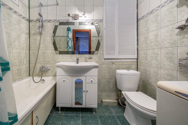 Продам двухкомнатную (2-комн.) квартиру, Новая Басманная ул, 17, Москва г