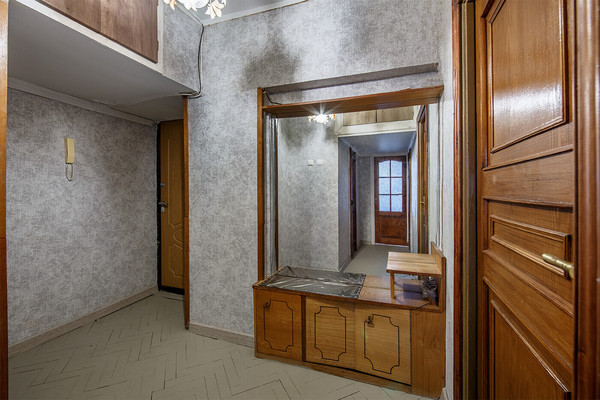 Продам двухкомнатную (2-комн.) квартиру, Новая Басманная ул, 17, Москва г