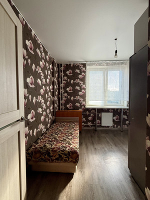 Продам двухкомнатную (2-комн.) квартиру, Ростовская (Славянка тер.) ул, 17/4А, Шушары п