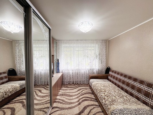 Продам комнату в 8-комн. квартире, Коммунистическая ул, 38, Пенза г