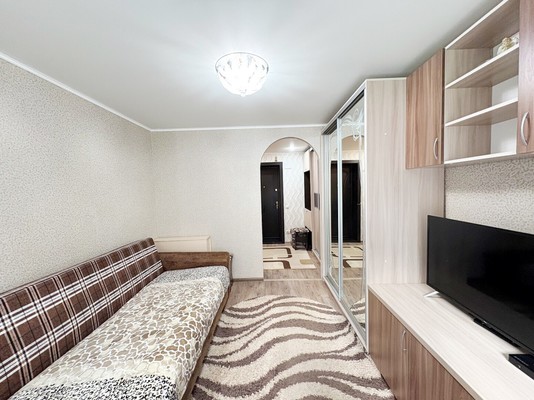 Продам комнату в 8-комн. квартире, Коммунистическая ул, 38, Пенза г