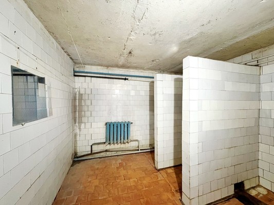 Продам комнату в 8-комн. квартире, Коммунистическая ул, 38, Пенза г