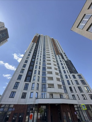 Продам двухкомнатную (2-комн.) квартиру, Гайдара ул, 90к2, Калининград г