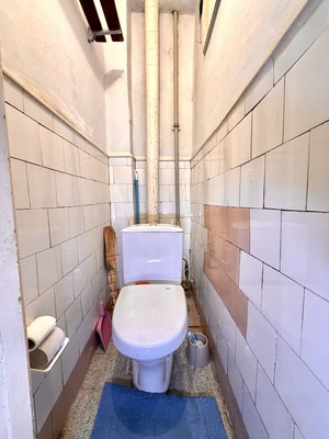 Продам трехкомнатную (3-комн.) квартиру, Кечкеметская ул, 85, Симферополь г