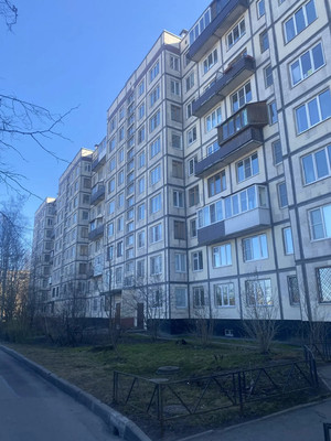 Продам трехкомнатную (3-комн.) квартиру, Северный пр-кт, 77к1, Санкт-Петербург г