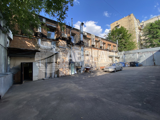 Продам коммерческое помещение 798 м2, Марии Ульяновой ул, 17а, Москва г
