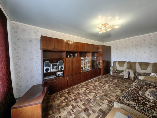 Продам двухкомнатную (2-комн.) квартиру, Строителей пр-кт, 11, Волгодонск г