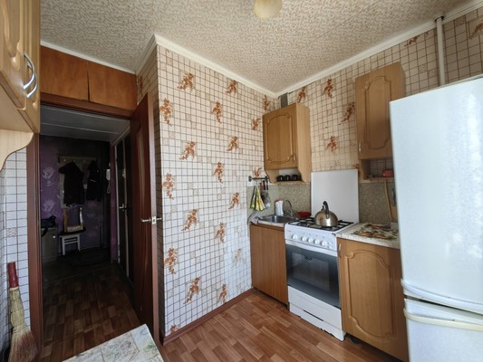 Продам двухкомнатную (2-комн.) квартиру, Строителей пр-кт, 11, Волгодонск г
