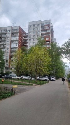 Продам трехкомнатную (3-комн.) квартиру, Кораблестроителей ул, 39в, Санкт-Петербург г