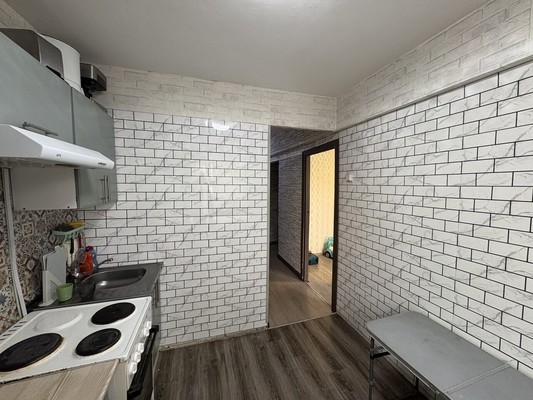 Продам двухкомнатную (2-комн.) квартиру, Баха ул, 2, Иркутск г