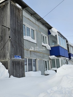 Продам трехкомнатную (3-комн.) квартиру, Луговая ул, 32, Сокол с