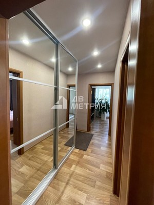 Продам двухкомнатную (2-комн.) квартиру, Мира пр-кт, 375, Южно-Сахалинск г