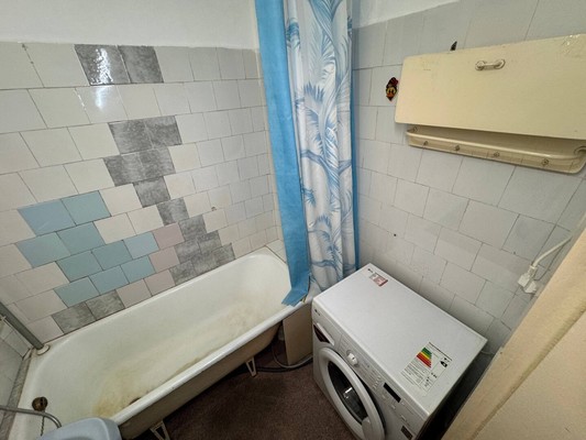 Продам трехкомнатную (3-комн.) квартиру, Первостроителей пр-кт, 19, Комсомольск-на-Амуре г