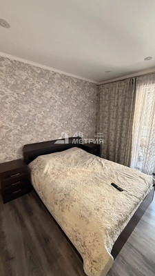 Продам трехкомнатную (3-комн.) квартиру, Весенняя ул, 10б, Новотроицкое с