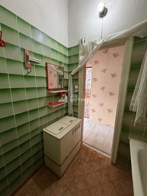 Продам двухкомнатную (2-комн.) квартиру, Ленина ул, 268ка, Южно-Сахалинск г