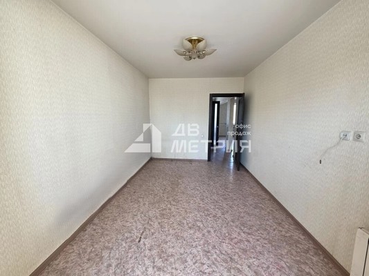 Продам трехкомнатную (3-комн.) квартиру, Им Тельмана ул, 1бкБ, Южно-Сахалинск г