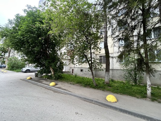 Продам однокомнатную (1-комн.) квартиру, 60 лет Октября ул, 17/65, Симферополь г