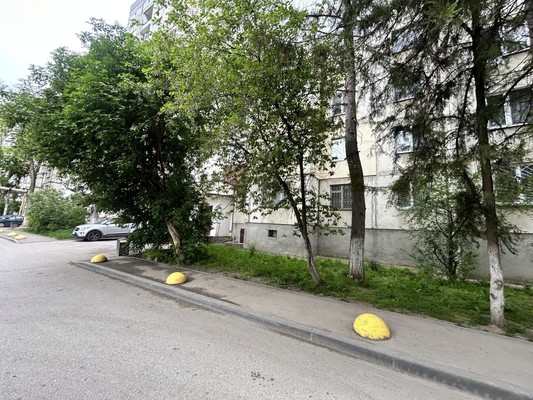 Продам однокомнатную (1-комн.) квартиру, 60 лет Октября ул, 17/65, Симферополь г