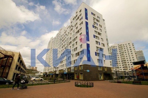Продам трехкомнатную (3-комн.) квартиру, Лесников ул, 31, Красноярск г
