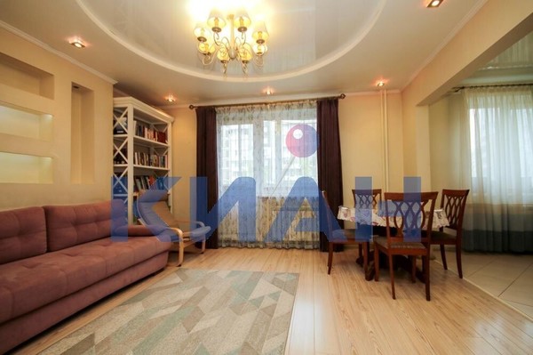 Продам многокомнатную квартиру, Комсомольский пр-кт, 3А, Красноярск г