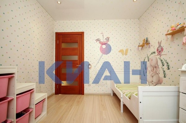 Продам многокомнатную квартиру, Комсомольский пр-кт, 3А, Красноярск г