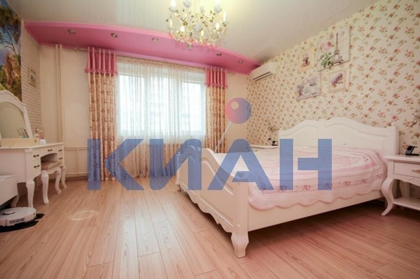 Продам многокомнатную квартиру, Комсомольский пр-кт, 3А, Красноярск г