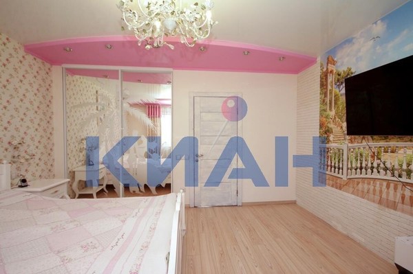 Продам многокомнатную квартиру, Комсомольский пр-кт, 3А, Красноярск г