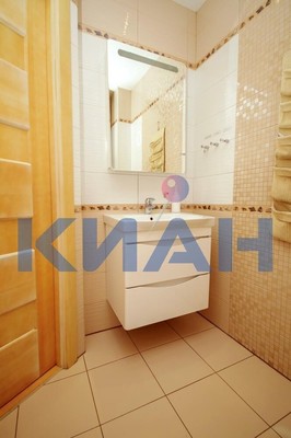 Продам многокомнатную квартиру, Комсомольский пр-кт, 3А, Красноярск г