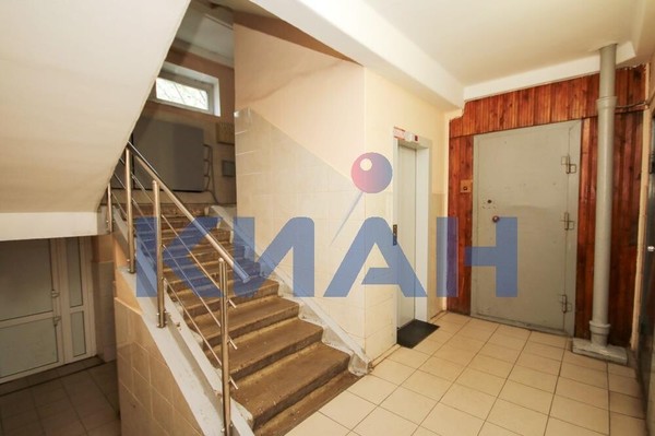 Продам многокомнатную квартиру, Комсомольский пр-кт, 3А, Красноярск г