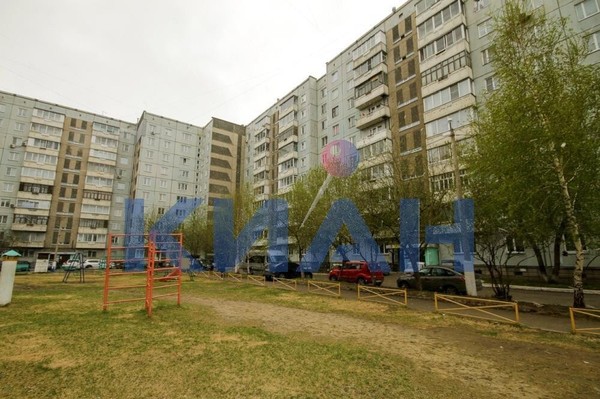 Продам многокомнатную квартиру, Комсомольский пр-кт, 3А, Красноярск г