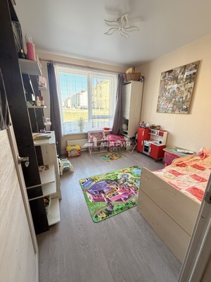 Продам двухкомнатную (2-комн.) квартиру, им Б.П.Полевого ул, 3, Южно-Сахалинск г