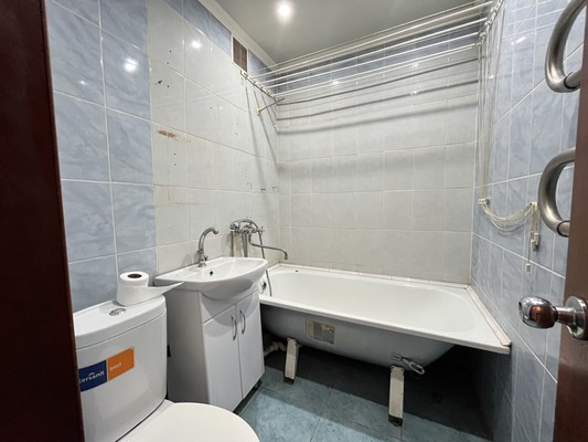 Продам двухкомнатную (2-комн.) квартиру, Главная ул, 67, Казань г